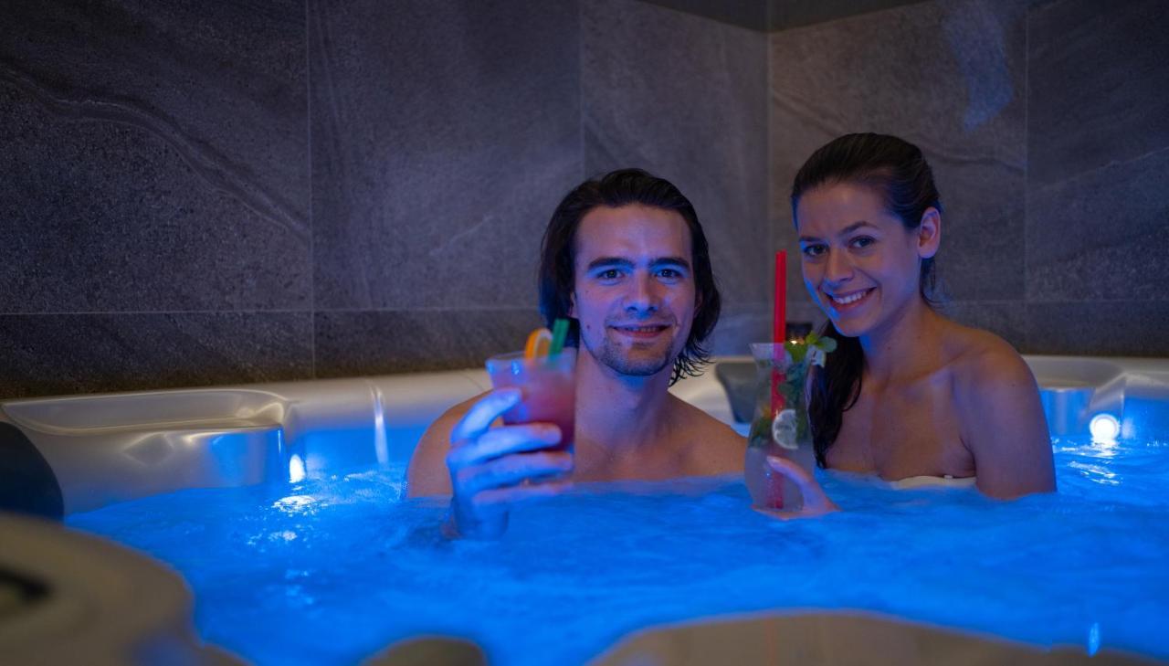 Wellness Relax - Luxusni Hotell Prag Exteriör bild