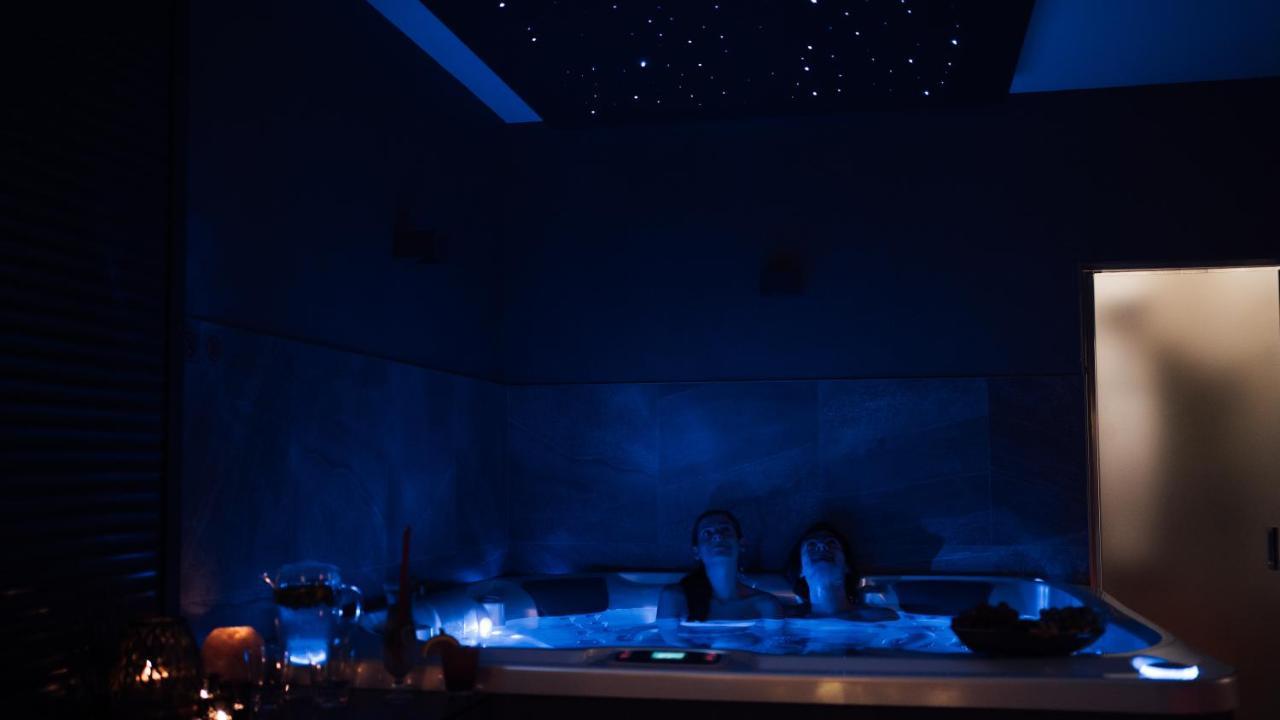 Wellness Relax - Luxusni Hotell Prag Exteriör bild